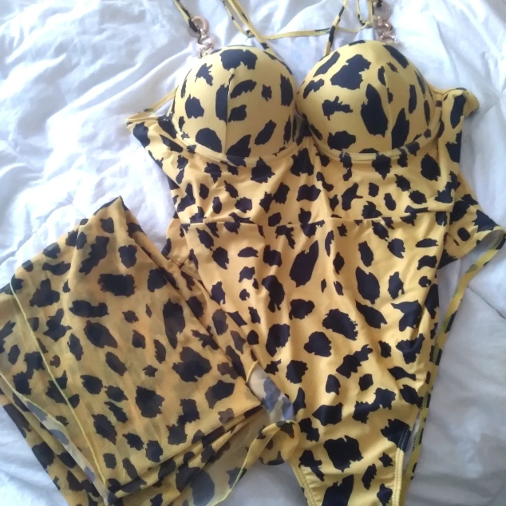 Bathing suit - Picture 1 of 6